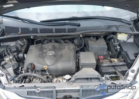 2017 Toyota Sienna Xle 7 Passenger z USA, uszkodzony, nr VIN 5TDDZ3DC3HS186879